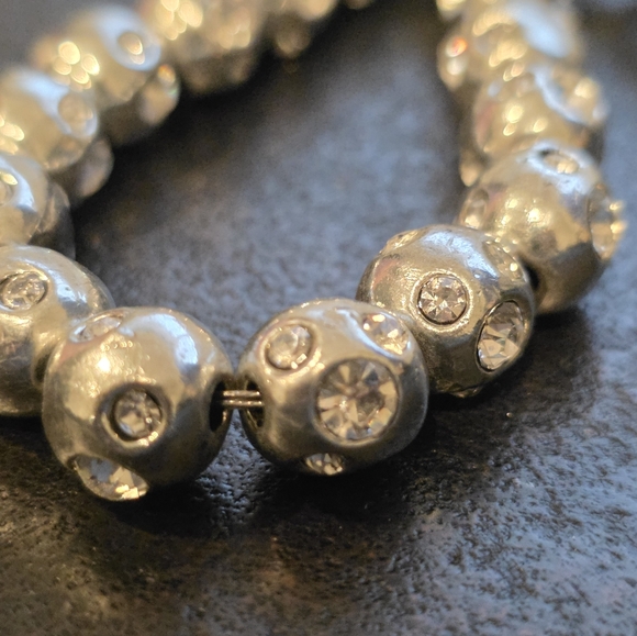 Rhinestone Metal Beads Toggle Clasp Bracelet - Picture 4 of 6